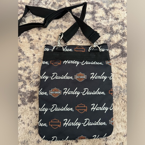 Harley Davidson canvas crossbody. Smoke and pet free home. - Picture 2 of 3